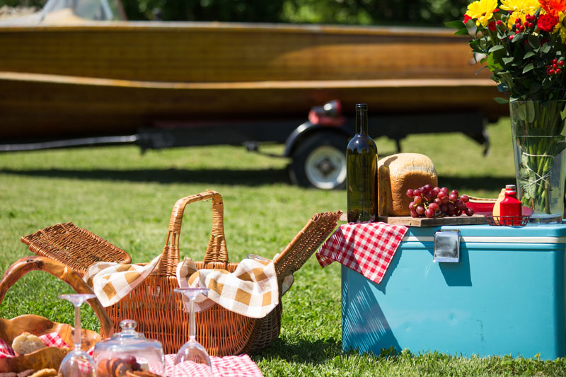 National Picnic Month: Easy Recipes to Try a picnic on the grass